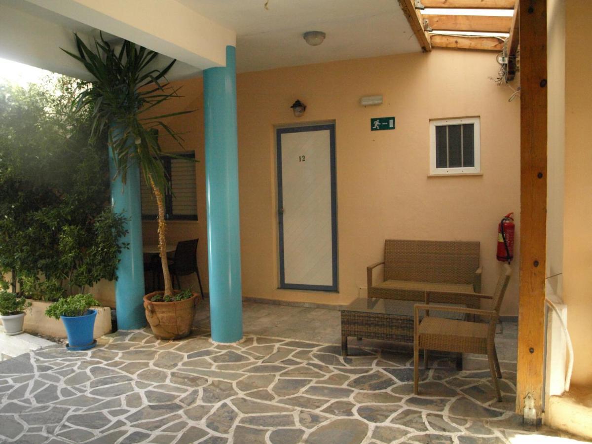Aparthotel Santa Irene Soúgia Exterior foto