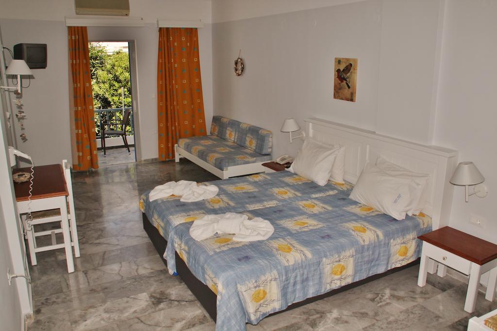 Aparthotel Santa Irene Soúgia Exterior foto