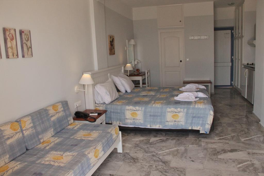 Aparthotel Santa Irene Soúgia Zimmer foto