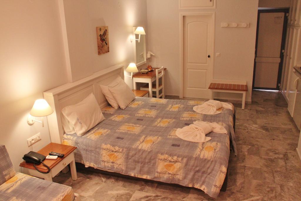 Aparthotel Santa Irene Soúgia Zimmer foto