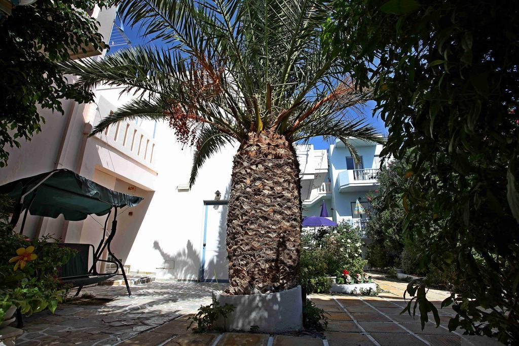 Aparthotel Santa Irene Soúgia Exterior foto